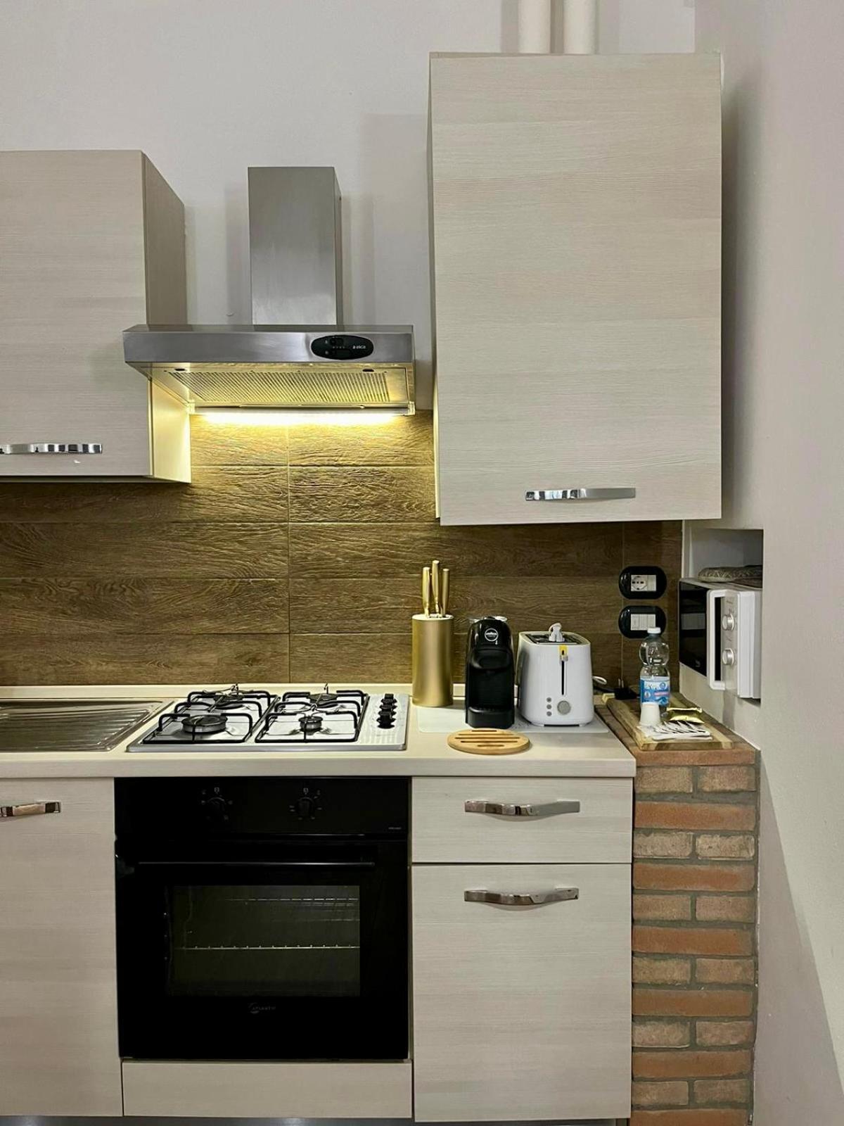Residenza Corrado By Almanova Residenze Mântua Exterior foto